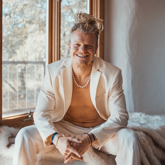 Dr. Evan Johnson